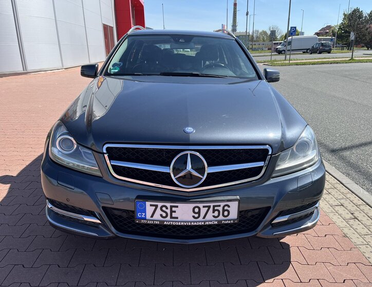 Mercedes-Benz Třídy C Kombi 1,8 l 135 kw