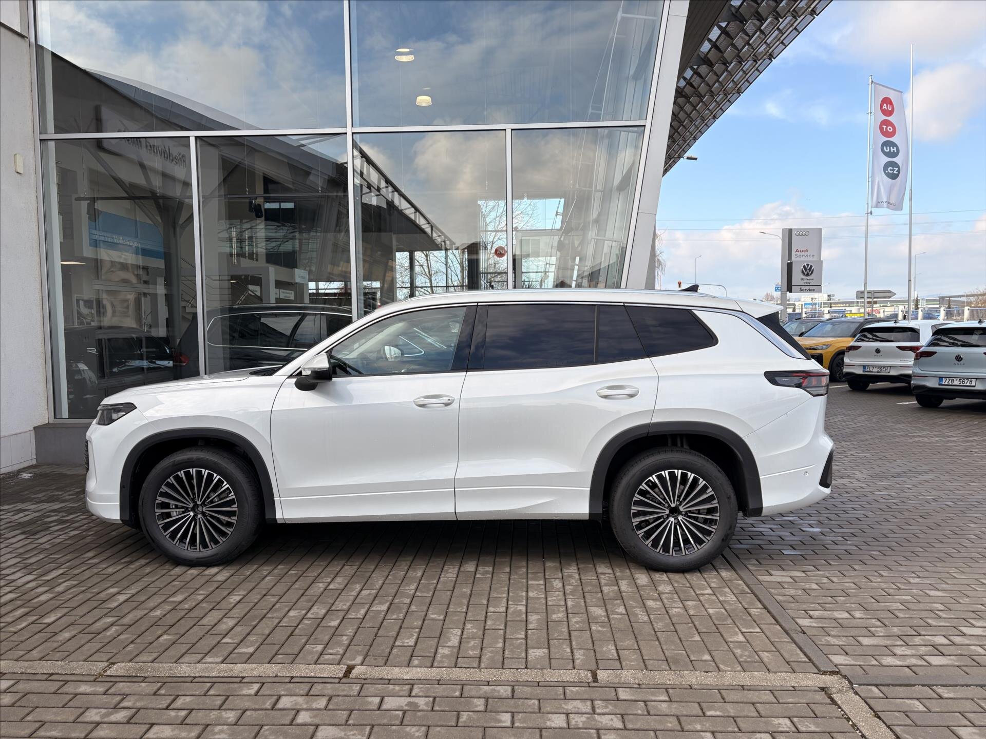 Volkswagen Tayron SUV 2,0 l 110 kw