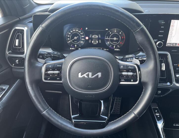 KIA Sorento 11