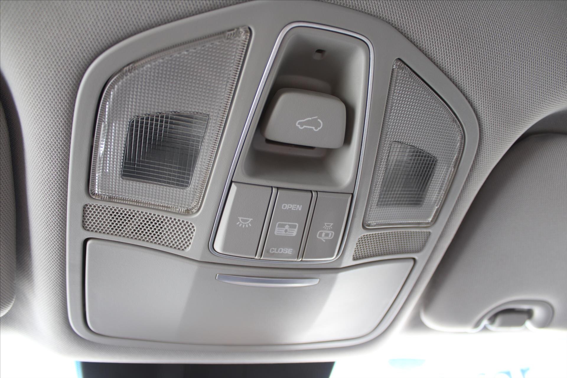 Hyundai Santa Fe SUV / Terénní 2,2 l 147 kw