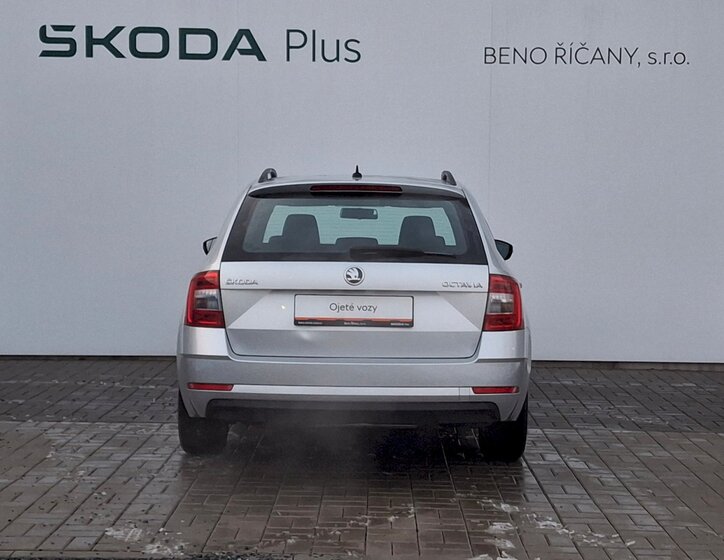 Škoda Octavia Kombi 1,6 l 85 kw