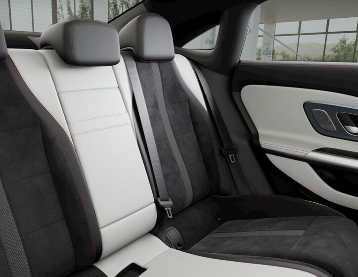 Mercedes-Benz CLA Sedan 1,5 l 22 kw