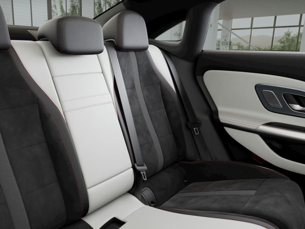 Mercedes-Benz CLA Sedan 1,5 l 22 kw