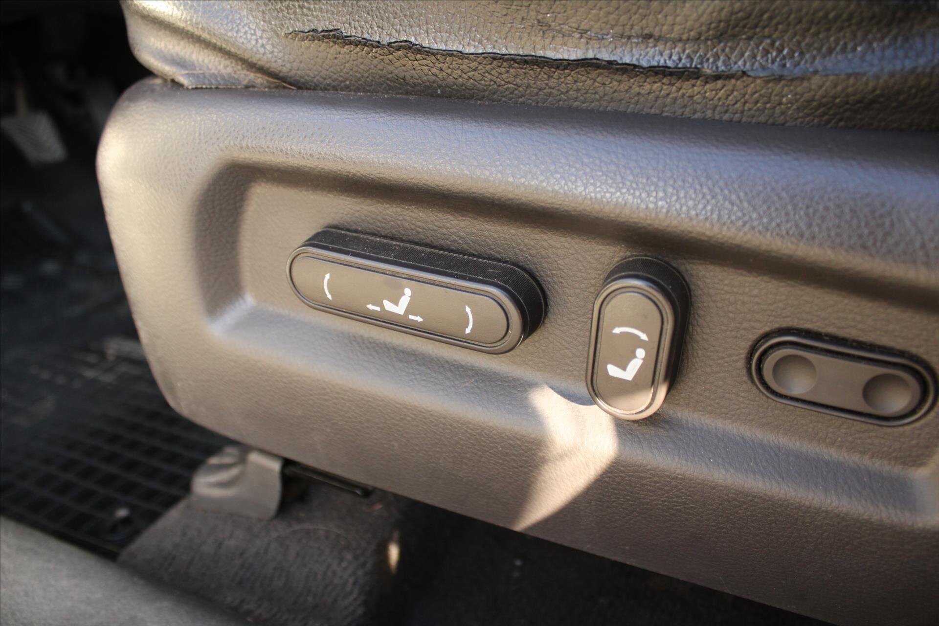 Hyundai Santa Fe SUV / Terénní 2,2 l 145 kw