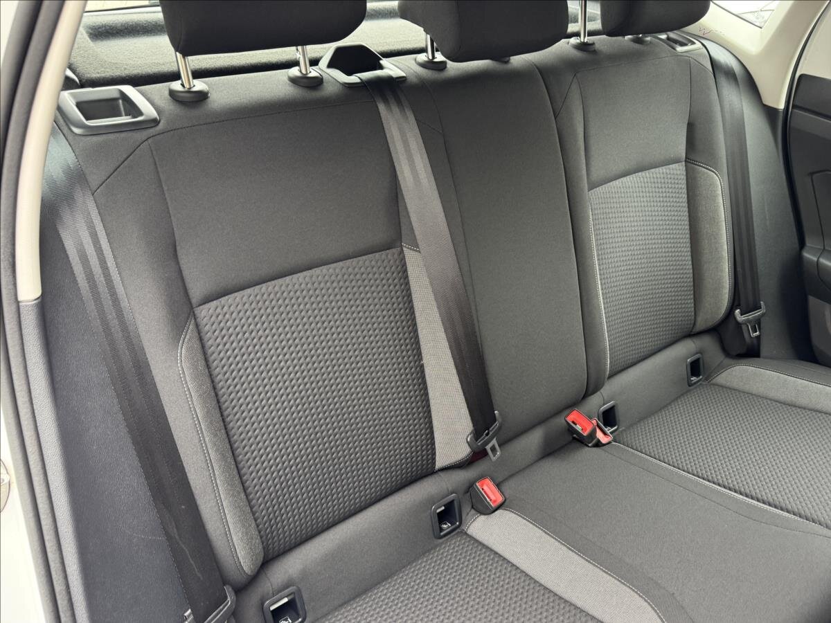 Volkswagen Polo Hatchback 999,0 70 kw