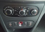 Dacia Sandero Hatchback 1,1 l 55 kw