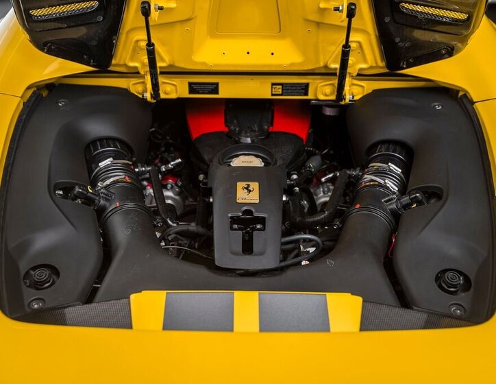 Ferrari Ostatní Kabriolet 3,9 l 530 kw