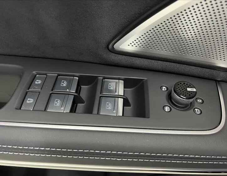 Audi S8 Ostatní 4,0 l 420 kw