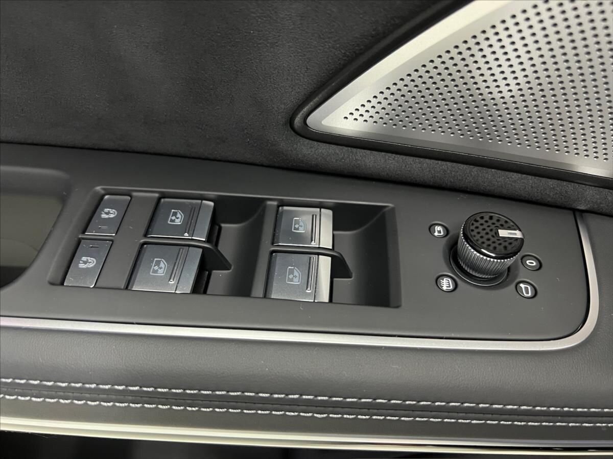 Audi S8 Ostatní 4,0 l 420 kw