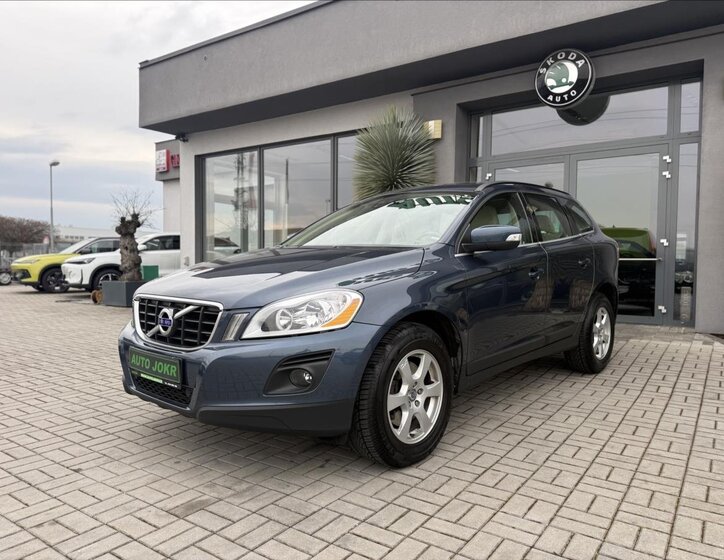 Volvo XC60 Kombi 2,4 l 129 kw