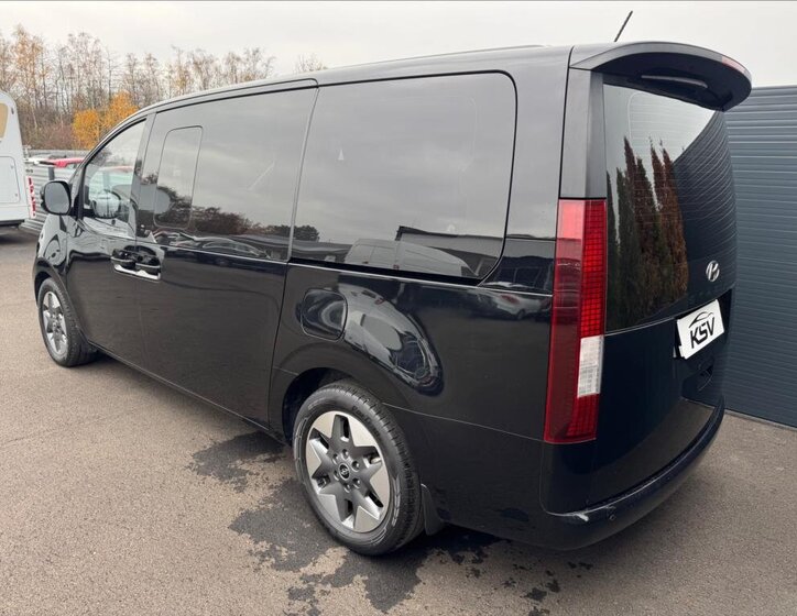 Hyundai Staria VAN / Minibus 2,2 l 130 kw