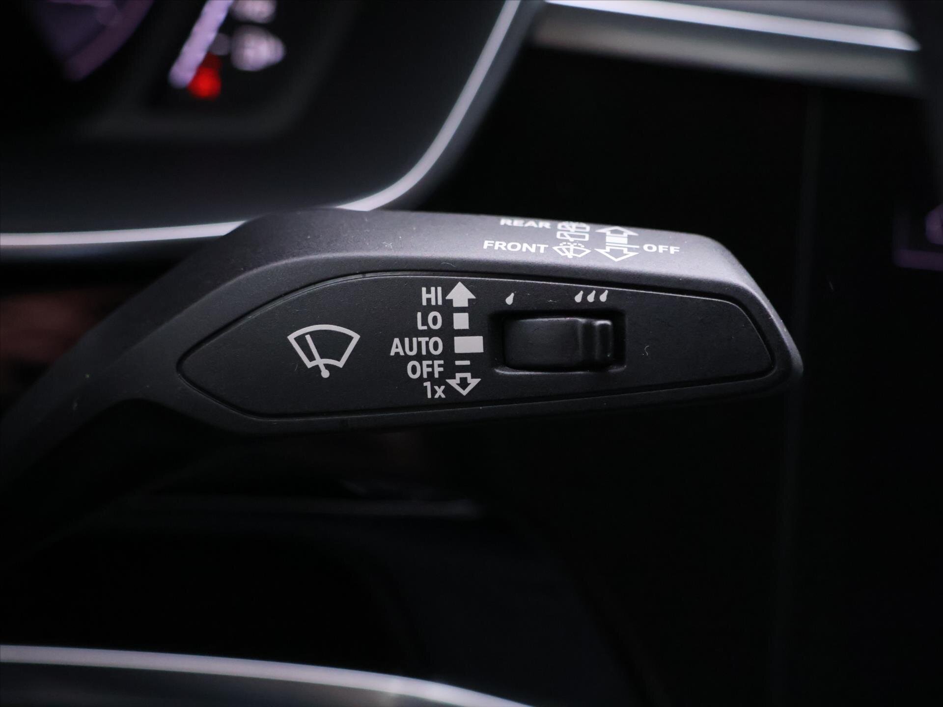 Audi Q3 SUV / Terénní 1,5 l 110 kw