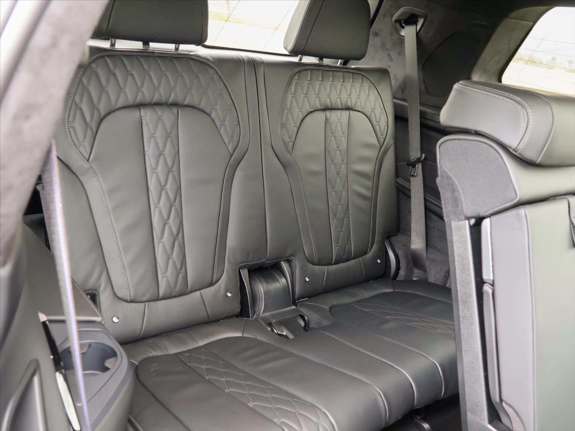 BMW X7 SUV / Terénní 3,0 l 259 kw