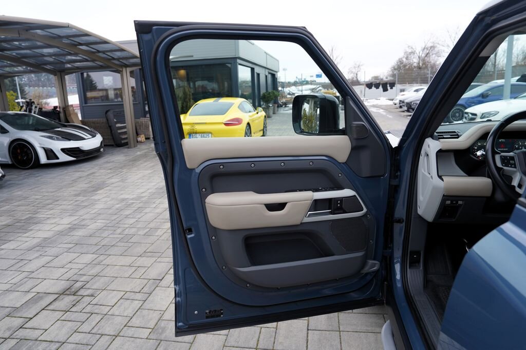 Land Rover Defender SUV 3,0 l 294 kw