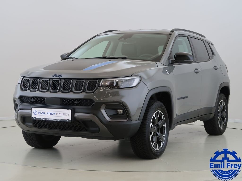 Jeep Compass SUV / Terénní 1,3 l 132 kw