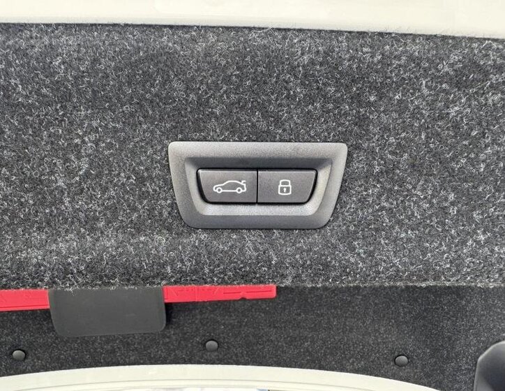 BMW Řada 3 Sedan / Limuzína 2,0 l 140 kw