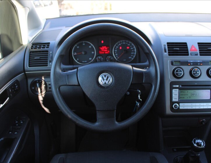 Volkswagen Touran MPV 1,9 l 77 kw