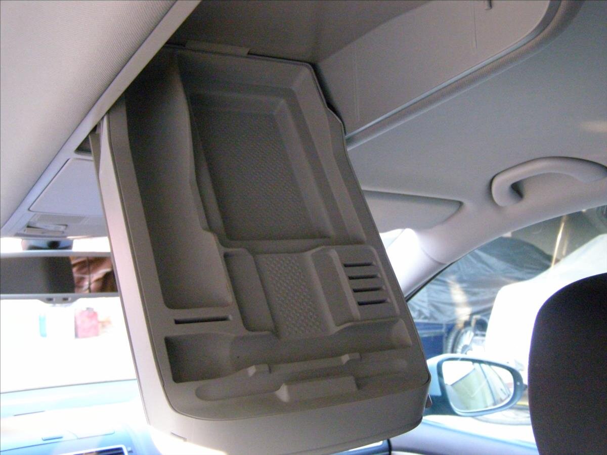 Volkswagen Touran MPV 1,2 l 77 kw