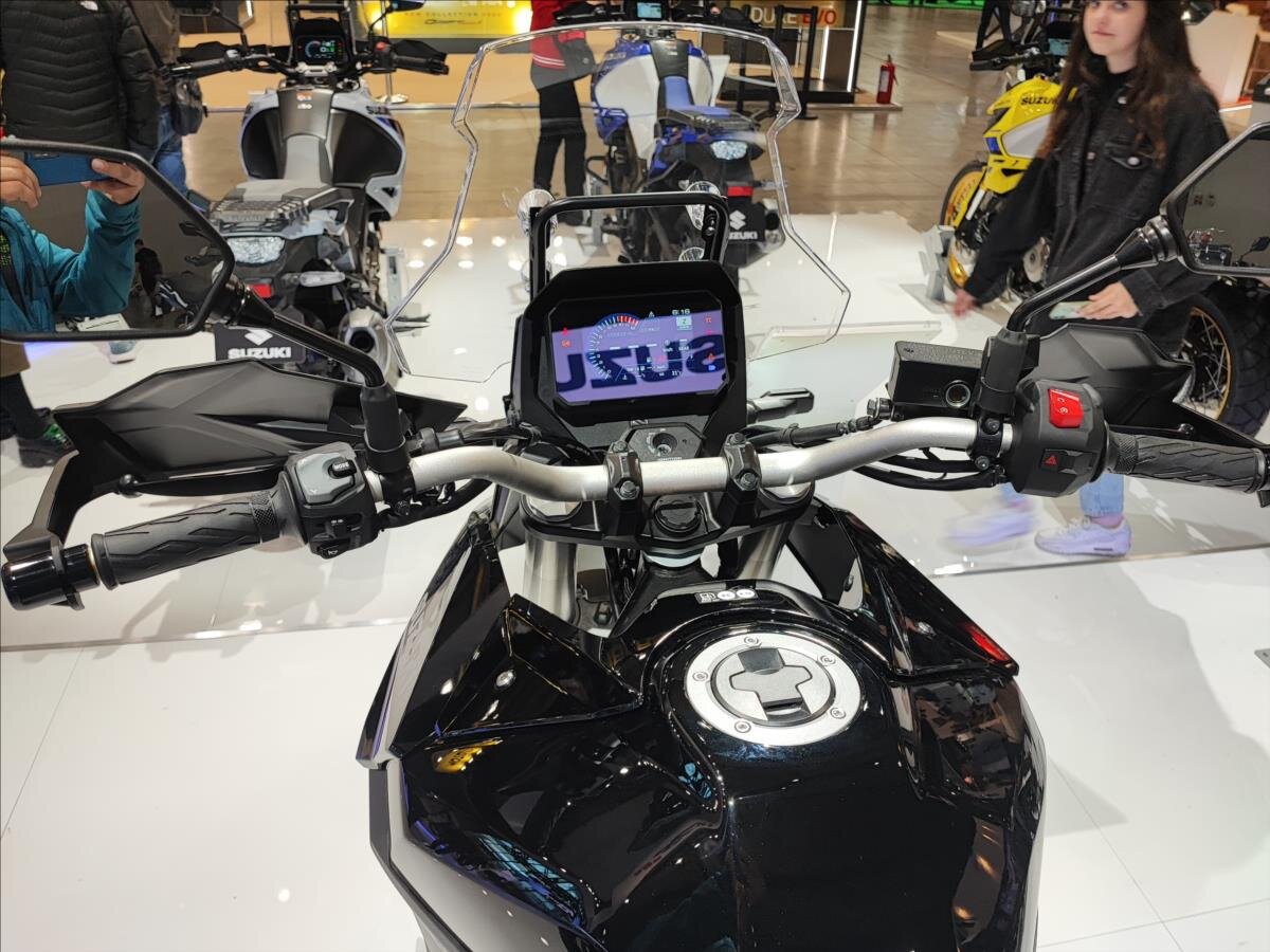 Suzuki Ostatní Ostatní 776,0 62 kw