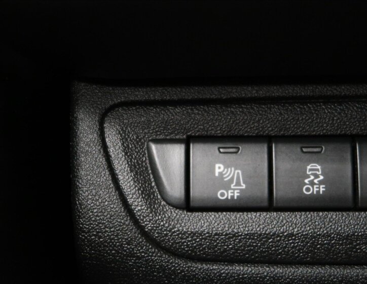 Peugeot 2008 SUV / Terénní 1,2 l 81 kw