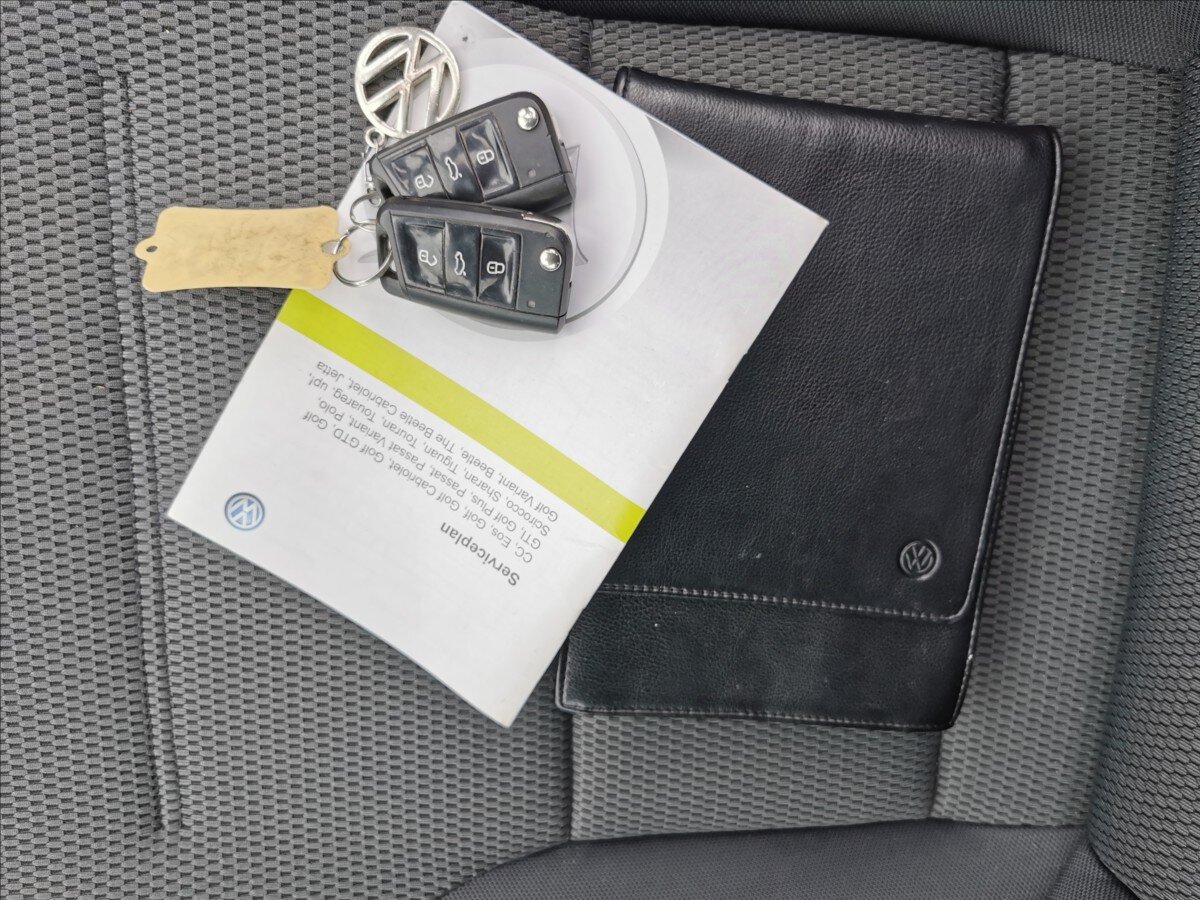 Volkswagen Golf Kombi 1,6 l 77 kw