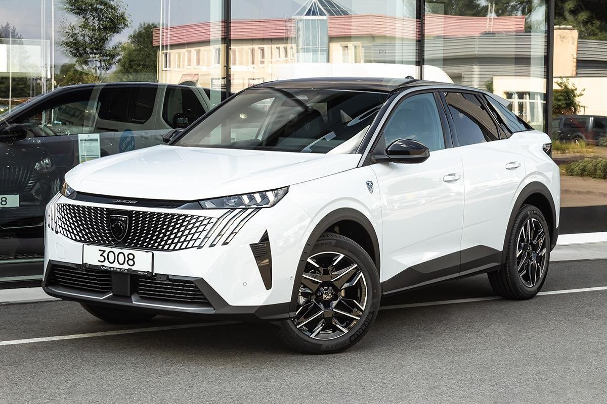 Peugeot 3008 SUV / Terénní 1,2 l 107 kw