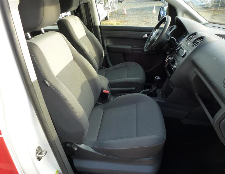 Volkswagen Caddy 23
