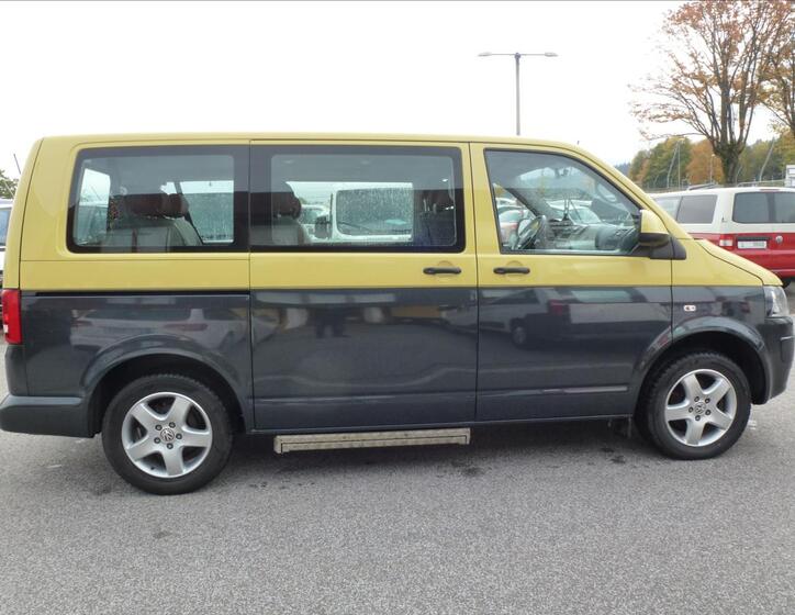 Volkswagen Caravelle 7