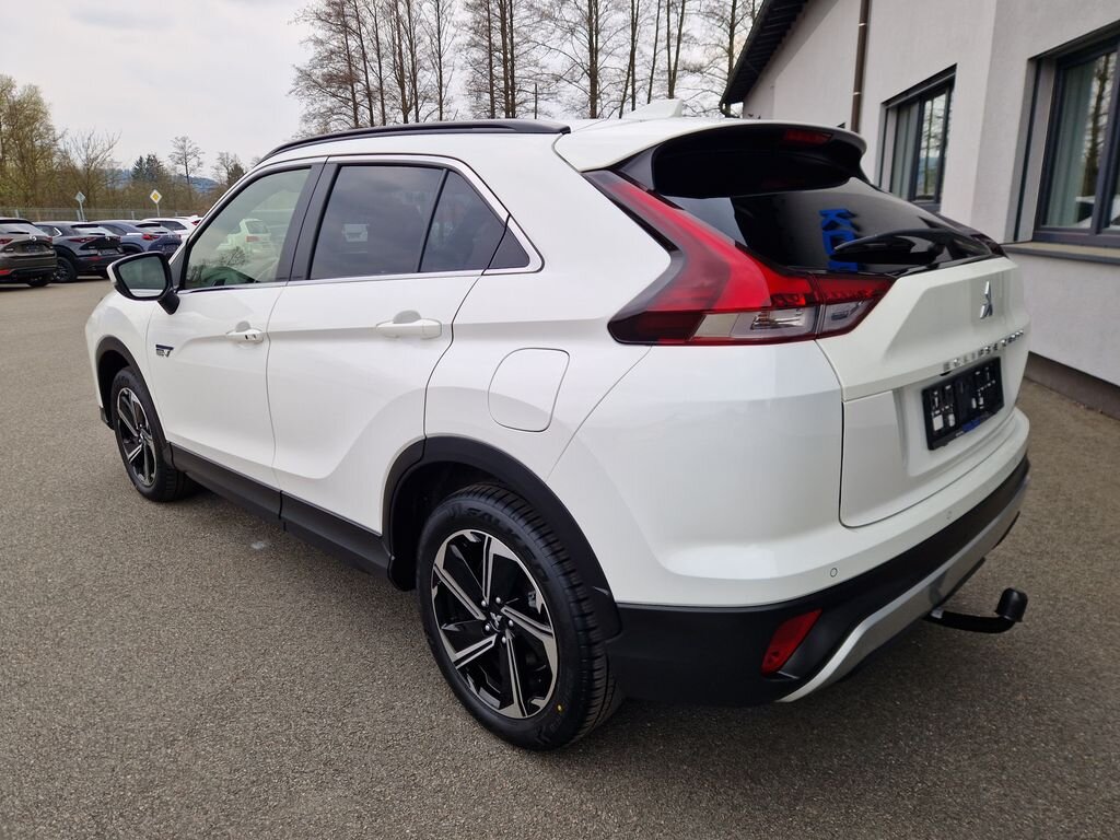 Mitsubishi Ostatní SUV / Terénní 2,4 l 138 kw