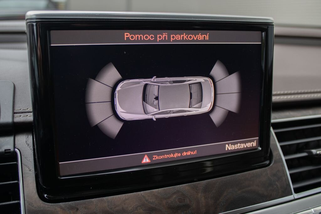 Audi A8 Sedan 3,0 l 184 kw