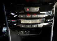 Peugeot 208 Hatchback 1,2 l 81 kw