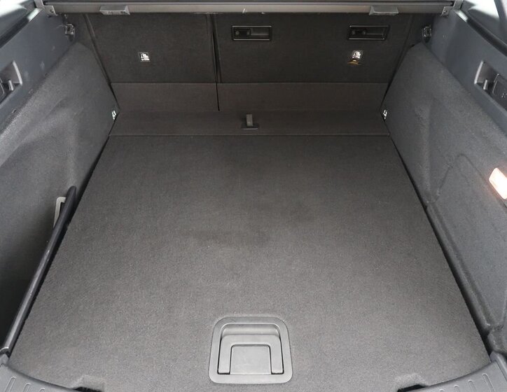 Toyota Corolla Kombi 2,0 l 112 kw