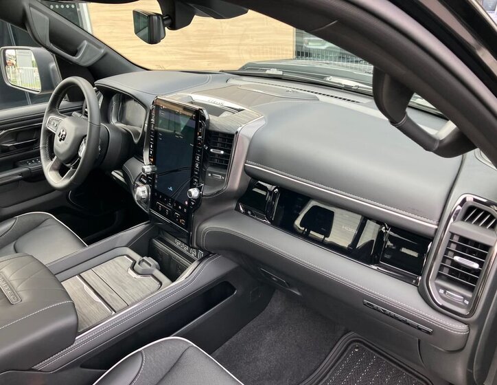 Dodge RAM Pick-up 3,0 l 403 kw