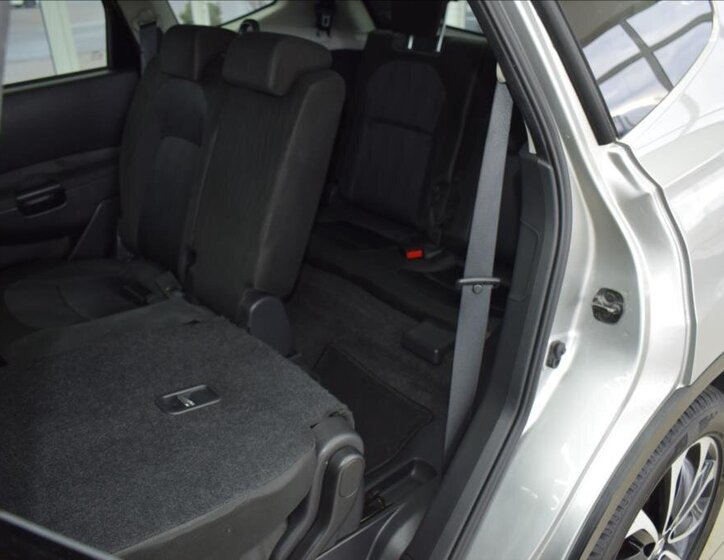 Nissan Qashqai SUV 2,0 l 104 kw