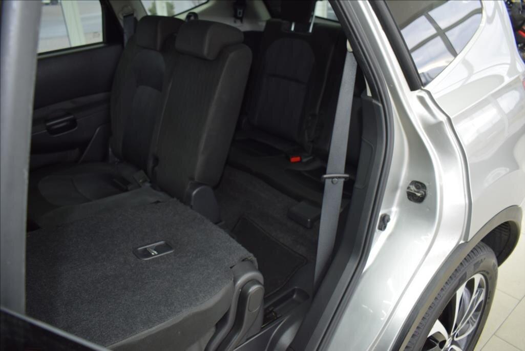 Nissan Qashqai SUV 2,0 l 104 kw