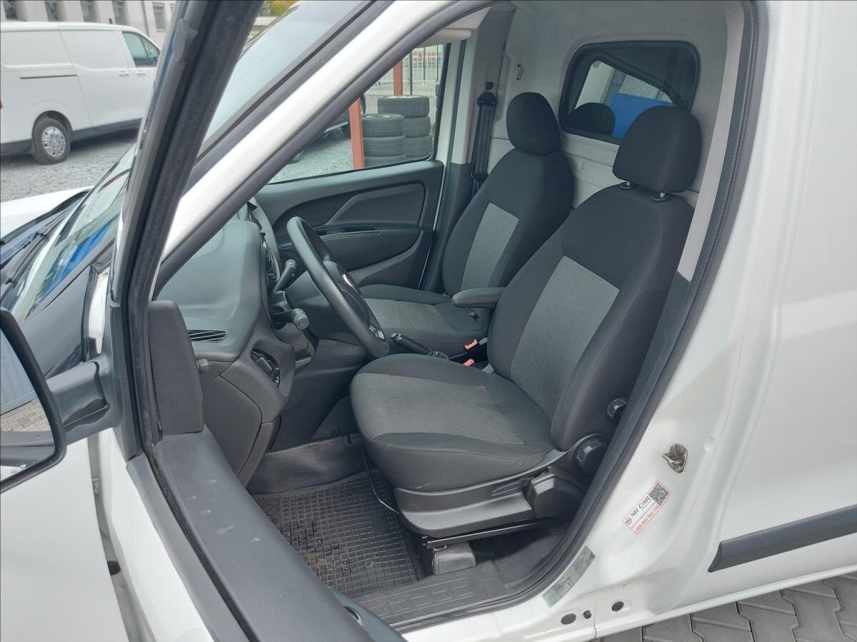 Fiat Dobló cargo Ostatní 1,4 l 88 kw