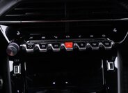 Peugeot 2008 SUV 1,2 l 96 kw