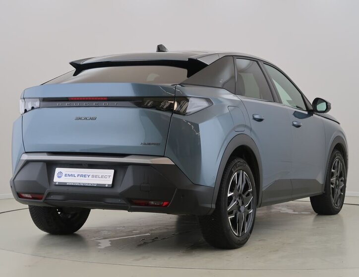 Peugeot 3008 SUV / Terénní 1,2 l 100 kw