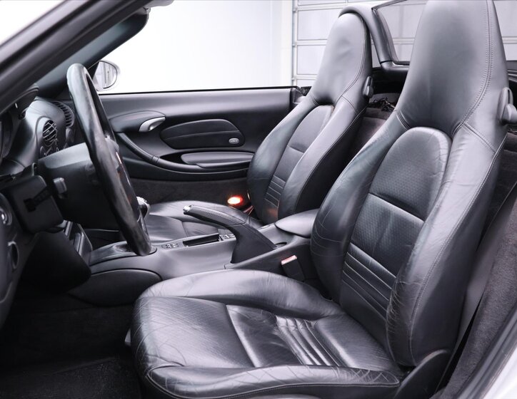 Porsche Boxster Kabriolet 2,7 l 162 kw