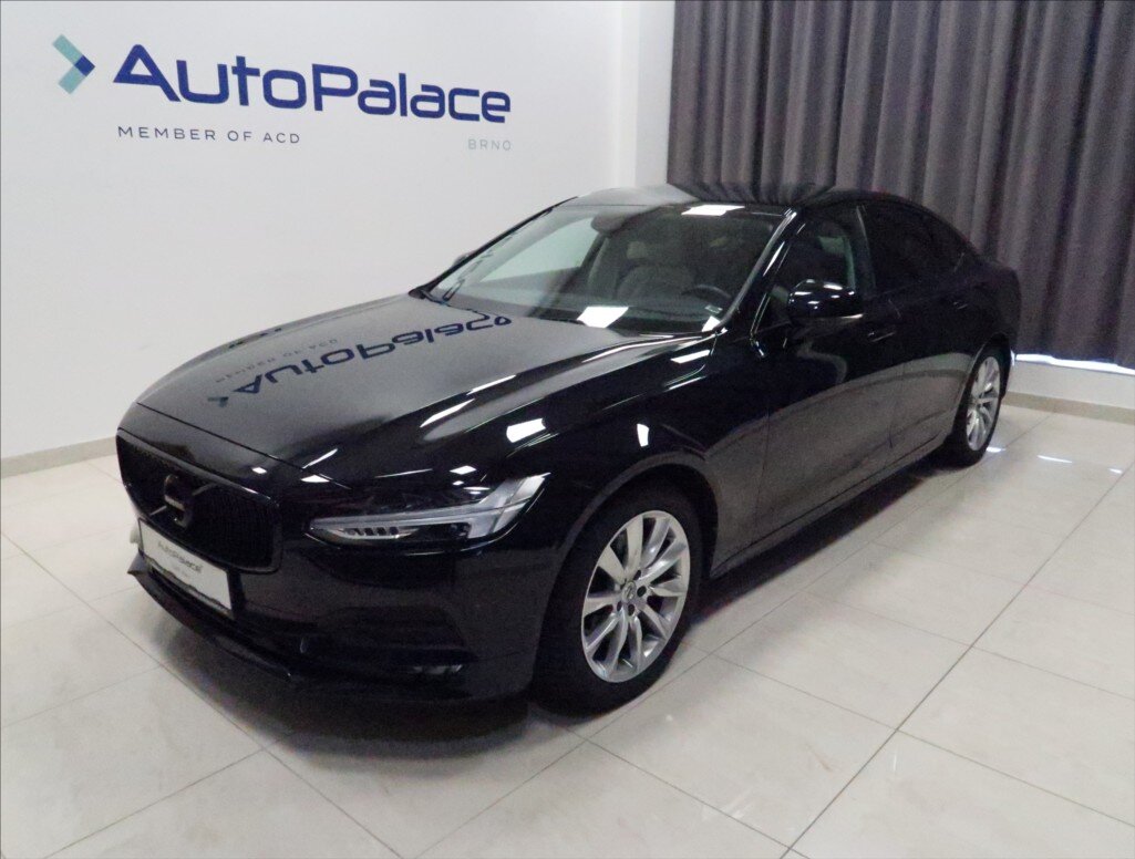 Volvo S90 Sedan / Limuzína 2,0 l 173 kw
