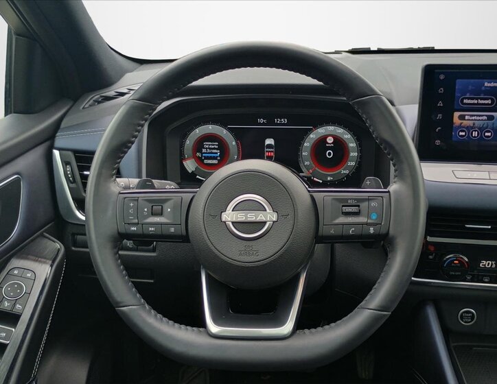 Nissan Qashqai SUV / Terénní 1,3 l 116 kw