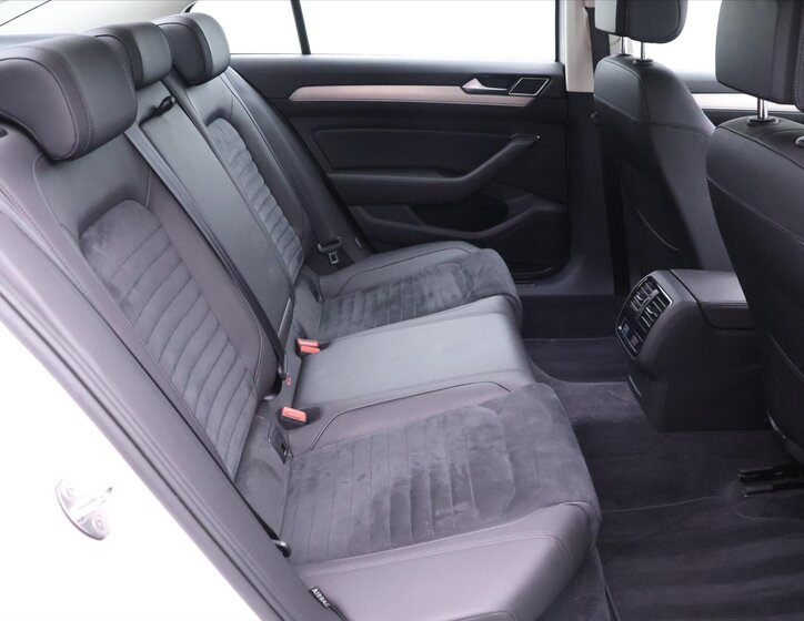 Volkswagen Passat 14