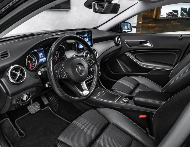 Mercedes-Benz GLA SUV 2,1 l 100 kw