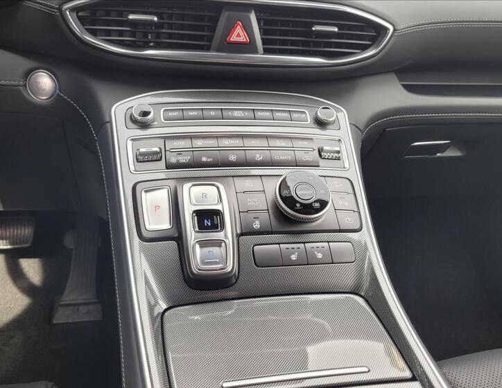 Hyundai Santa Fe SUV 1,6 l 195 kw