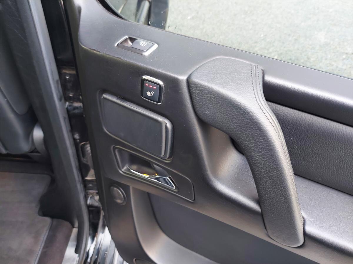 Mercedes-Benz Třídy G SUV / Terénní 3,0 l 155 kw