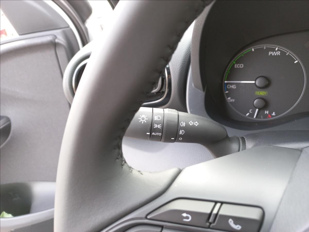 Toyota Yaris Hatchback 1,5 l 68 kw