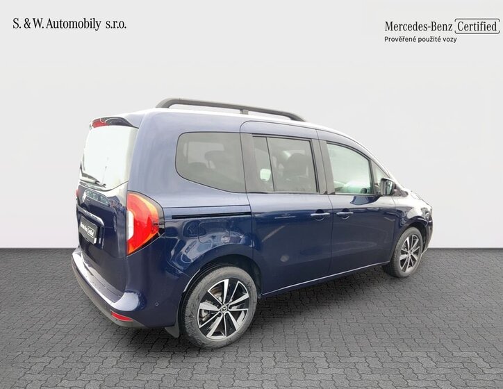 Mercedes-Benz Ostatní 8