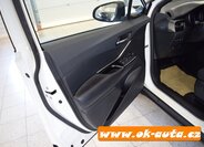 Toyota C-HR Hatchback 1,8 l 0