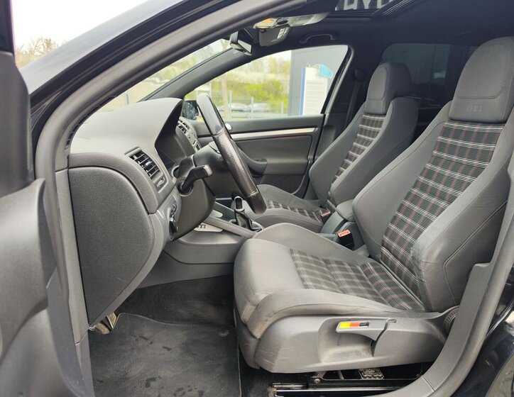 Volkswagen Golf Hatchback 2,0 l 147 kw