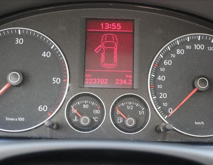 Volkswagen Touran 11